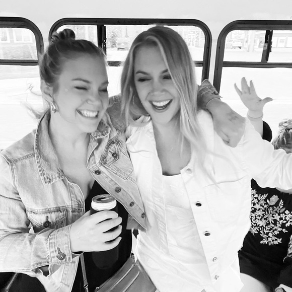 Meet your Posher, Sam - Picture 1 of 2